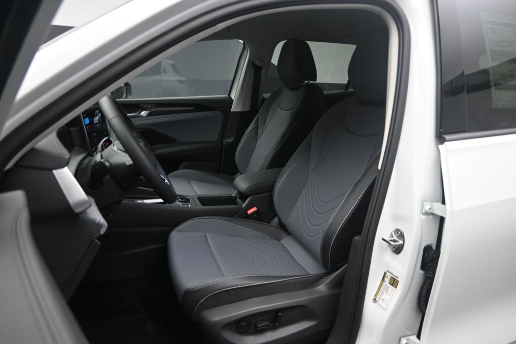 New 2026 Volkswagen Tiguan SE FWD image 15