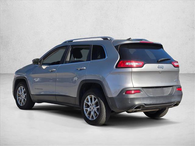 Used 2016 Jeep Cherokee Latitude w/ Cold Weather Group image 7