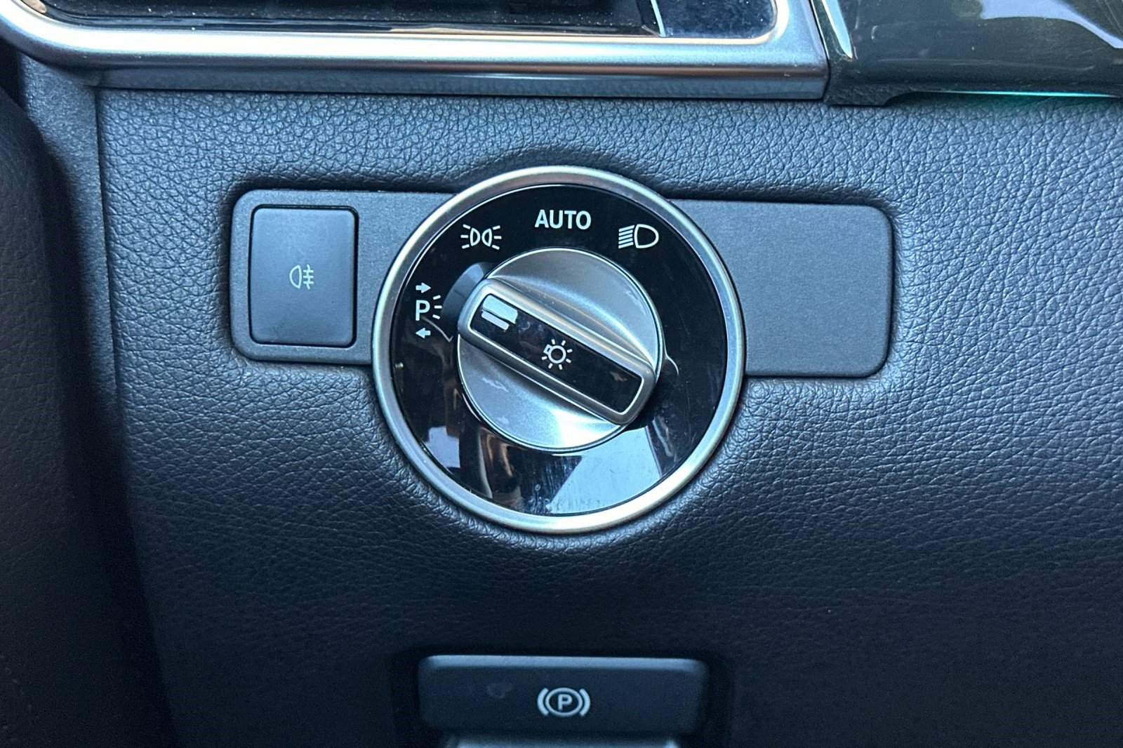 Used 2018 Mercedes-Benz GLE 43 AMG 4MATIC image 35