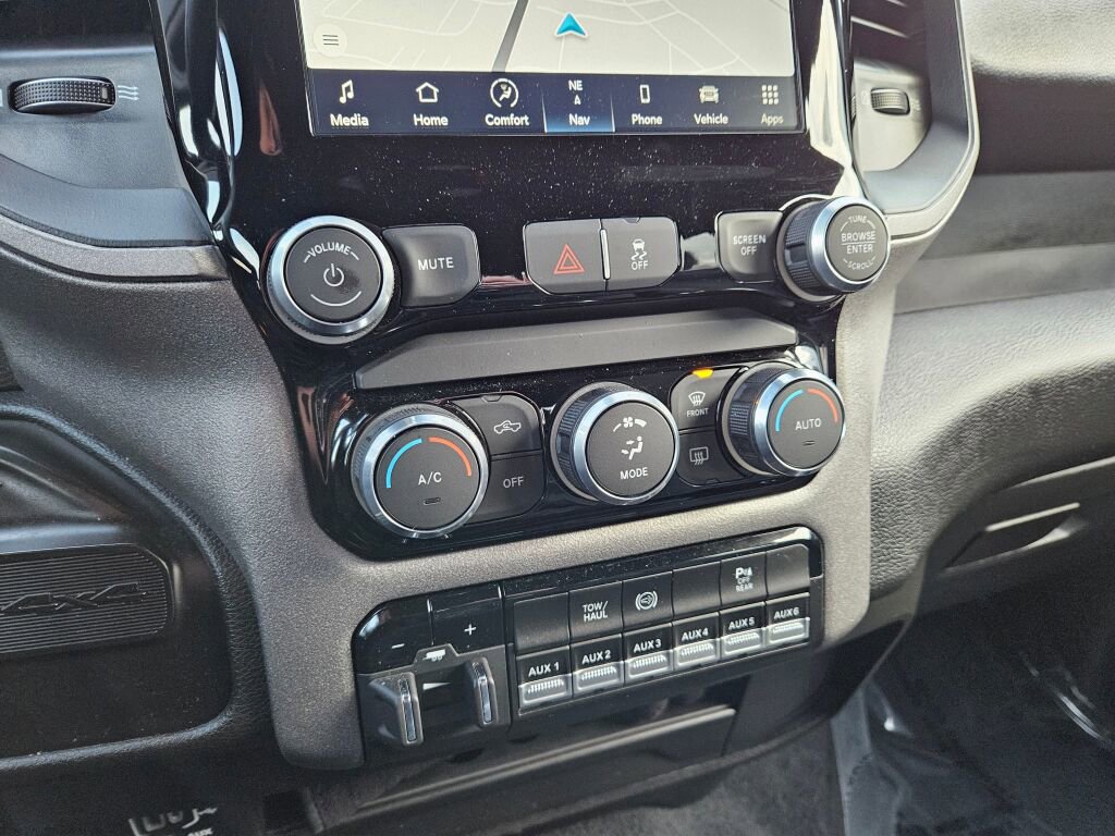 Used 2024 RAM 3500 Tradesman w/ Towing Technology Group image 27