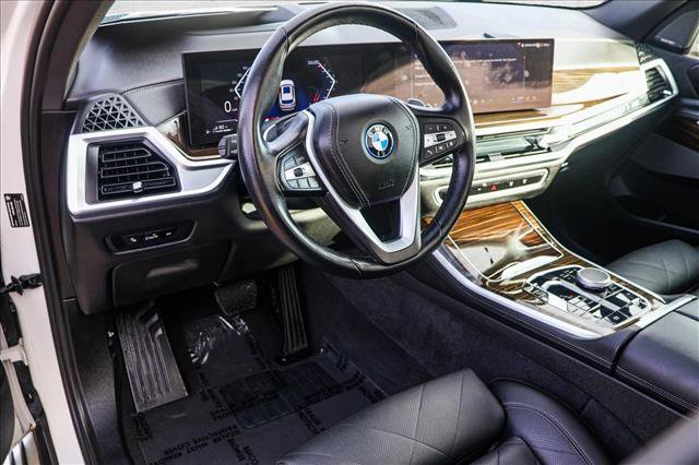 Used 2024 BMW X5 xDrive50e image 10