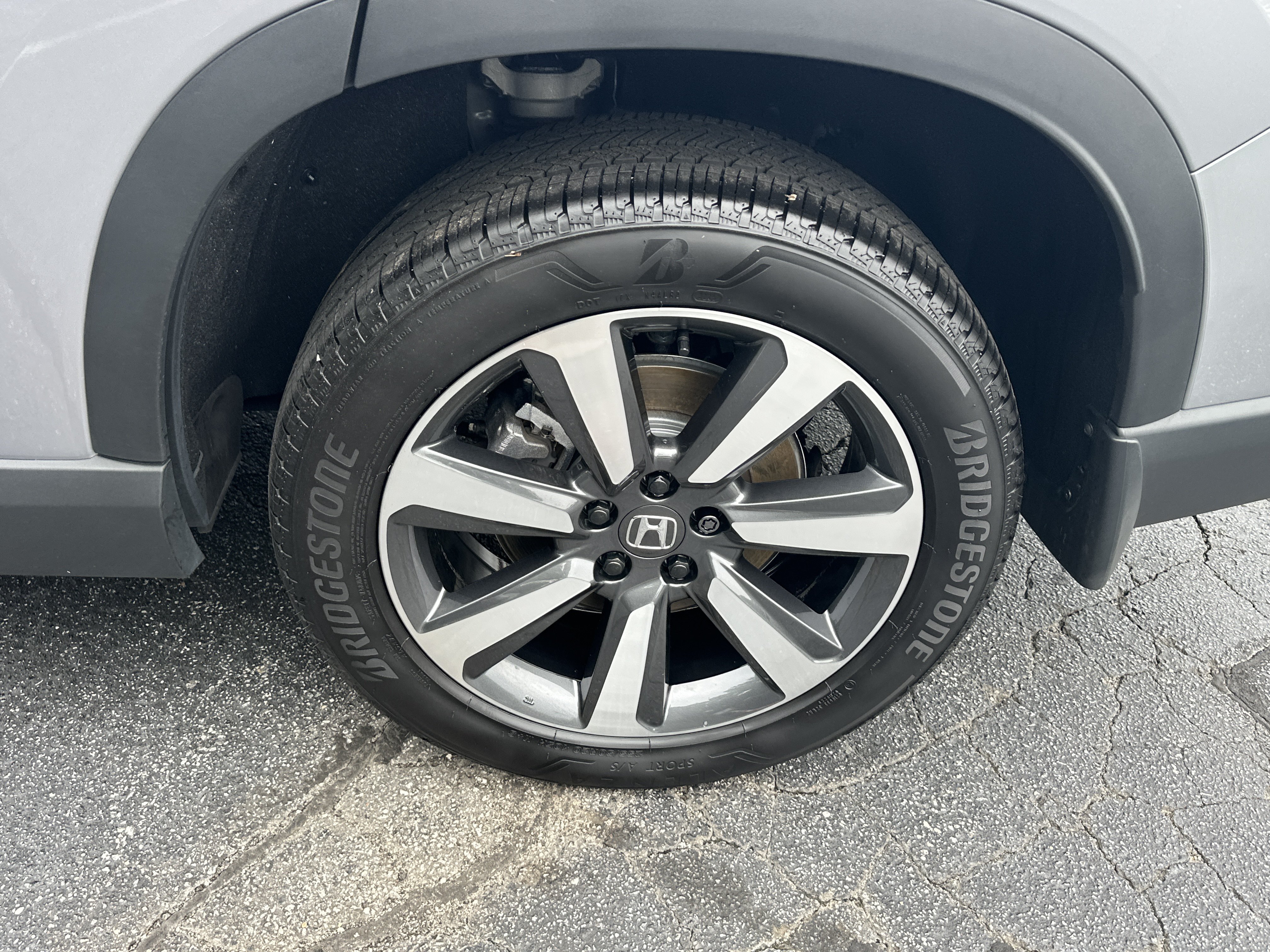 Used 2025 Honda Pilot Touring image 21