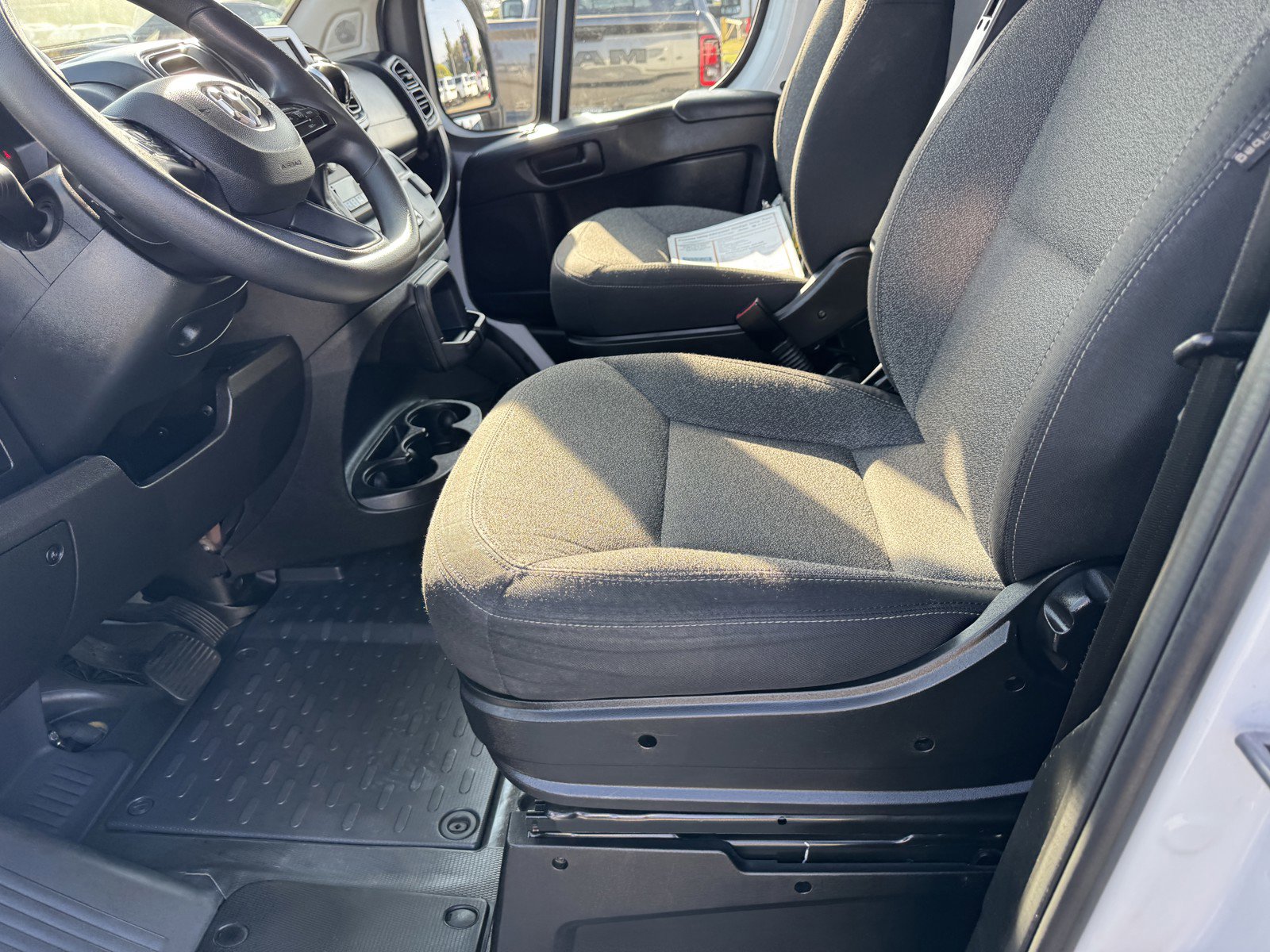 Used 2024 RAM ProMaster 2500 w/ Safety Group image 15