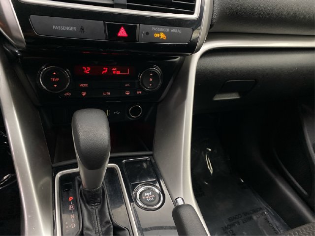 Used 2020 Mitsubishi Eclipse Cross ES AWD/4WD image 31