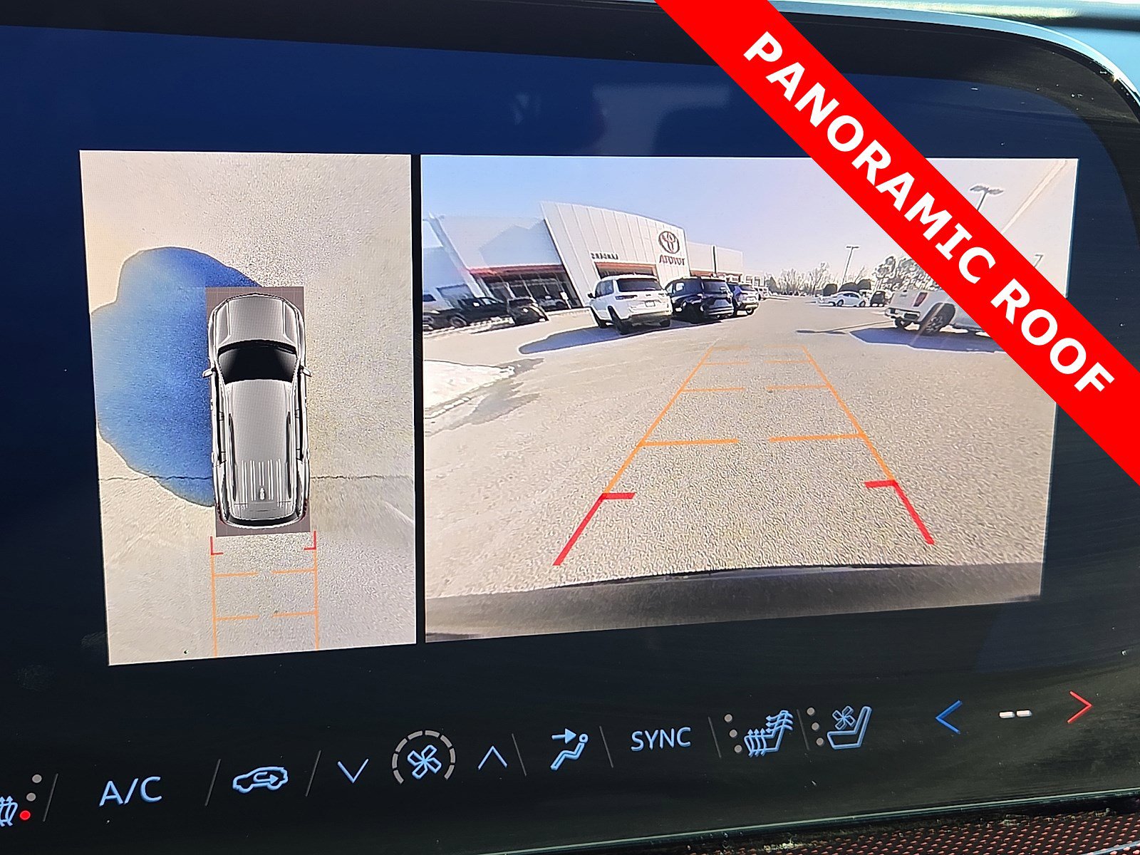 Used 2024 Chevrolet Traverse RS image 20