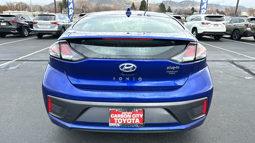 Used 2021 Hyundai Ioniq SE FWD image 4