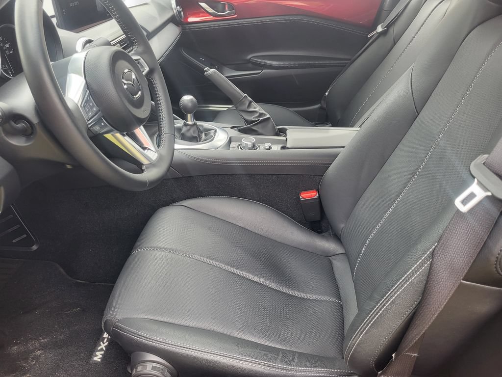 Used 2024 MAZDA MX-5 Miata Grand Touring w/ Appearance Package RWD image 14