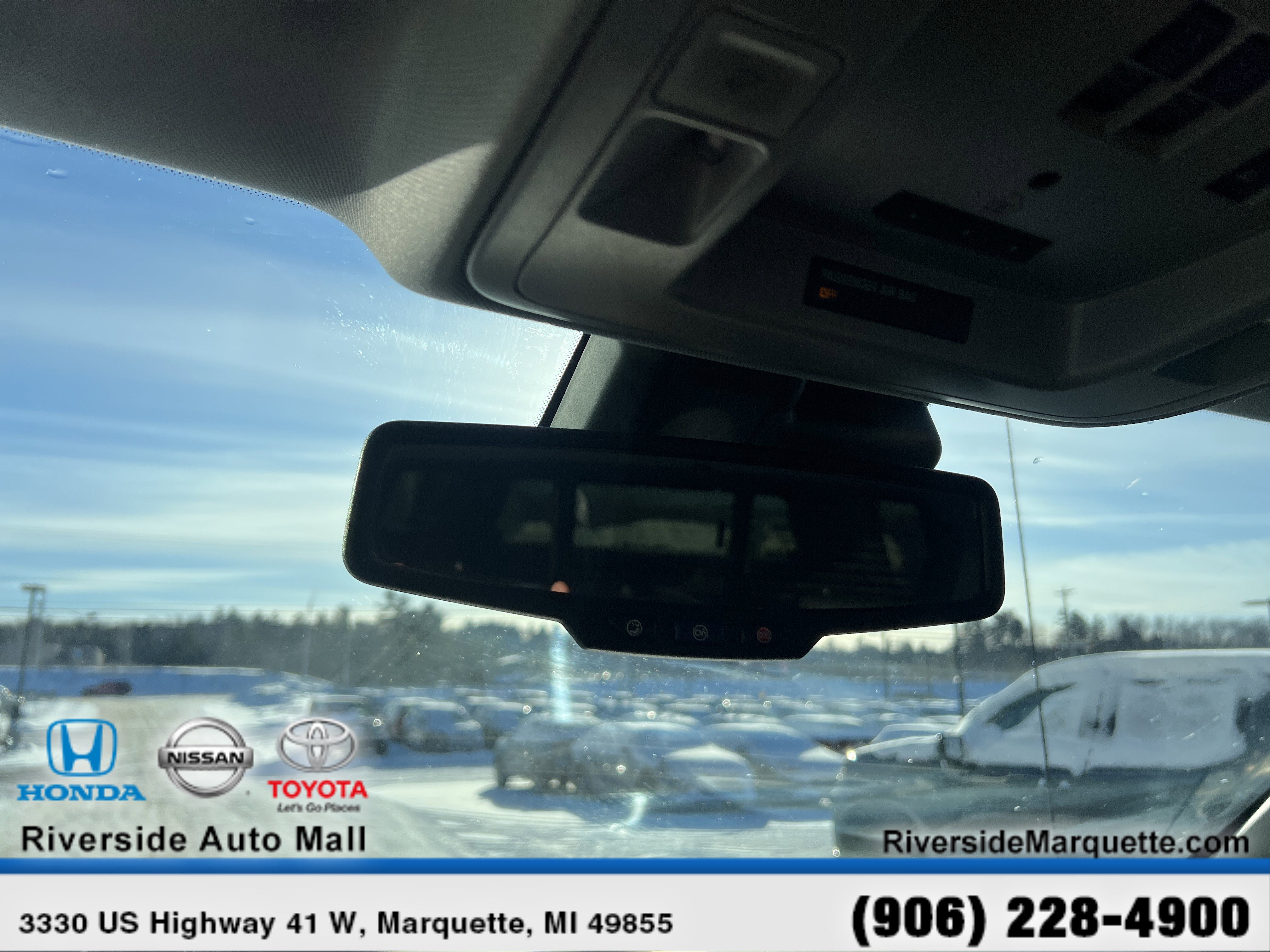 Used 2017 Chevrolet Silverado 1500 LTZ Z71 w/ Realtree Edition image 19