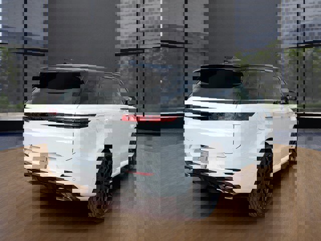 New 2026 Land Rover Range Rover Sport Dynamic SE image 5