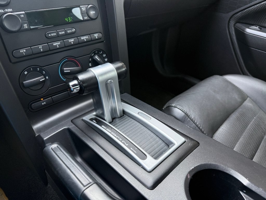 Used 2006 Ford Mustang GT RWD image 20