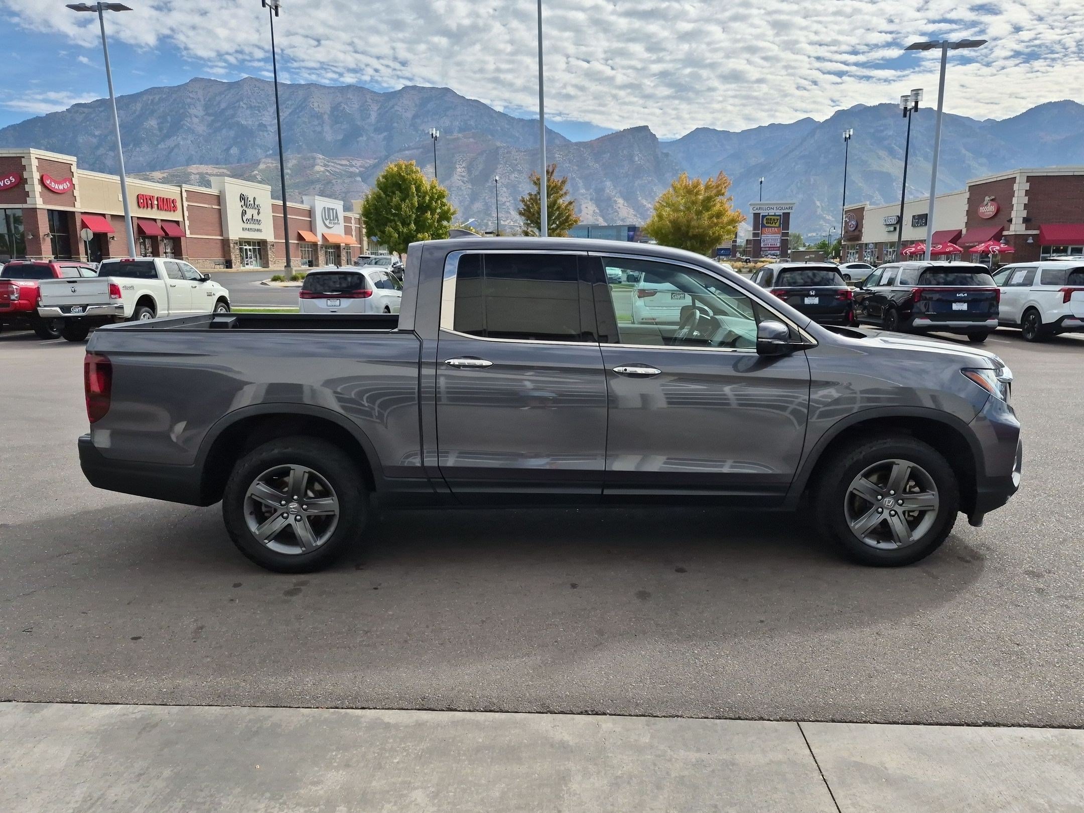 Used 2023 Honda Ridgeline RTL-E image 2