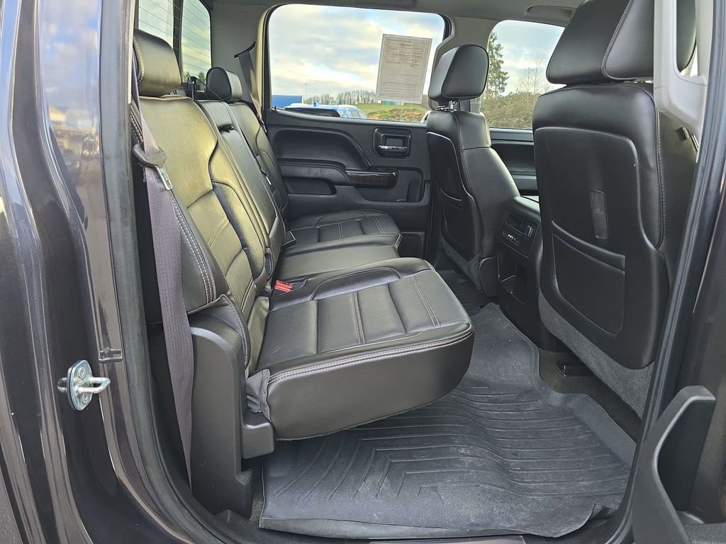 Used 2015 GMC Sierra 2500 Denali w/ Duramax Plus Package image 29