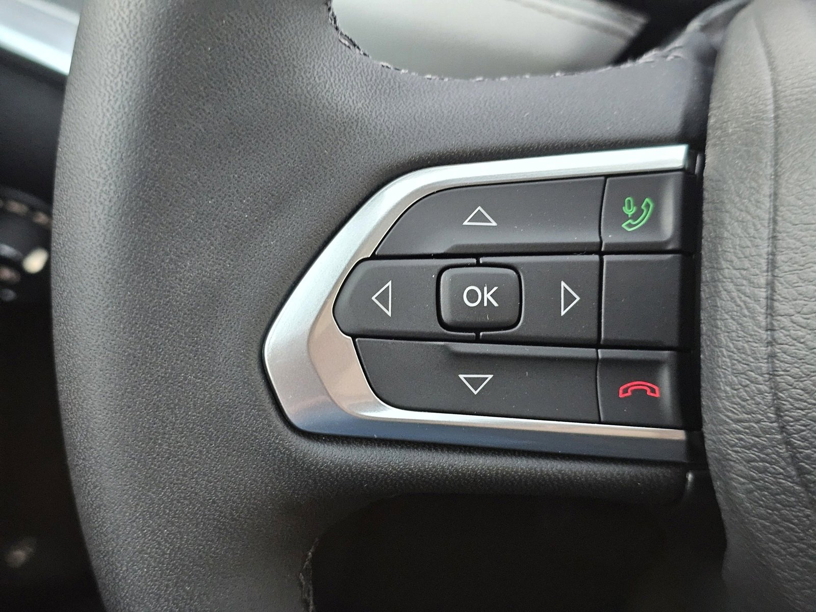 New 2026 Jeep Compass Limited image 17