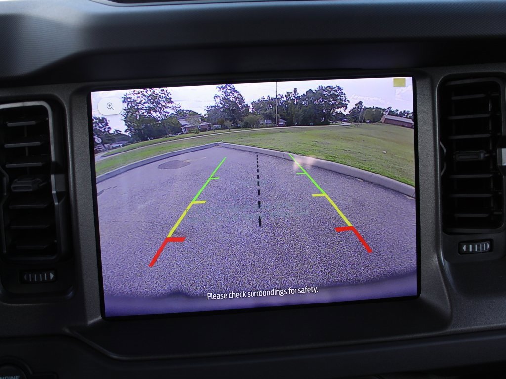 New 2025 Ford Bronco Base image 11