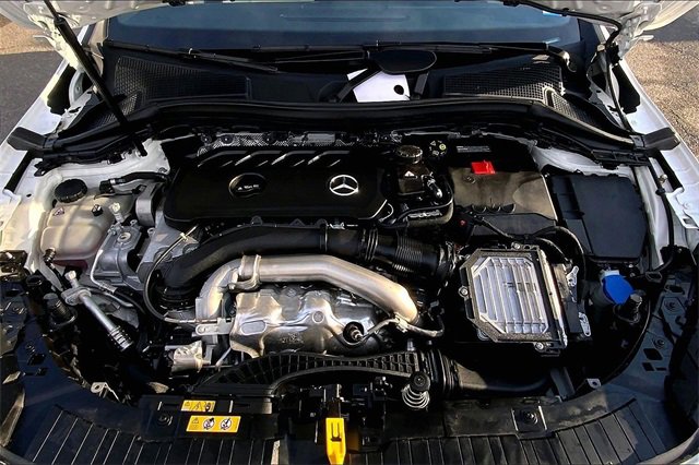 Used 2025 Mercedes-Benz GLA 250 4MATIC image 25