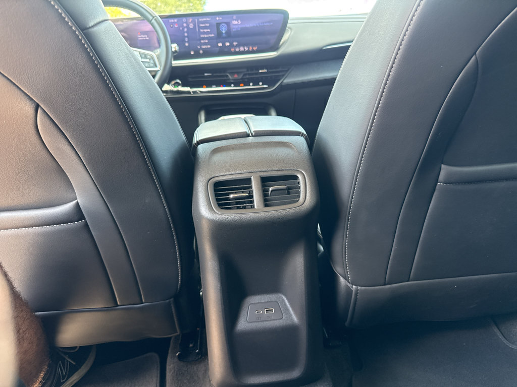 Used 2024 Buick Envision Preferred AWD/4WD image 16