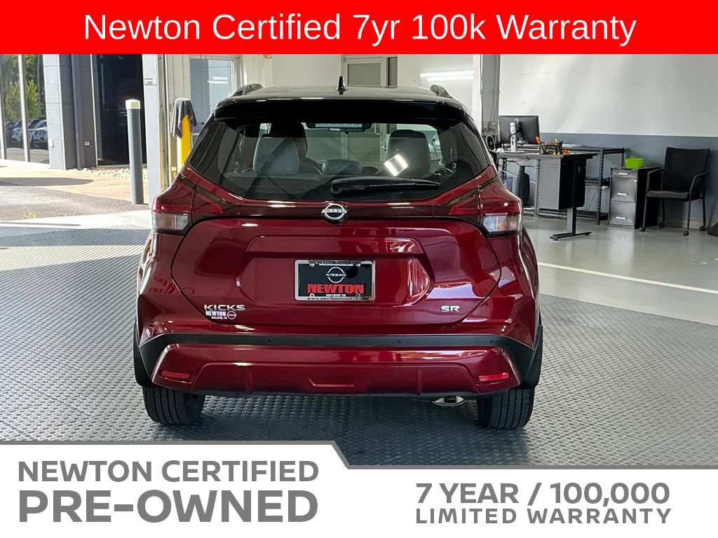 Used 2022 Nissan Kicks SR w/ Premium Package FWD image 5