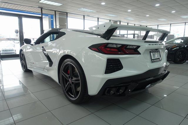 Used 2024 Chevrolet Corvette Stingray Preferred Cpe w/ Z51 Performance Package image 5