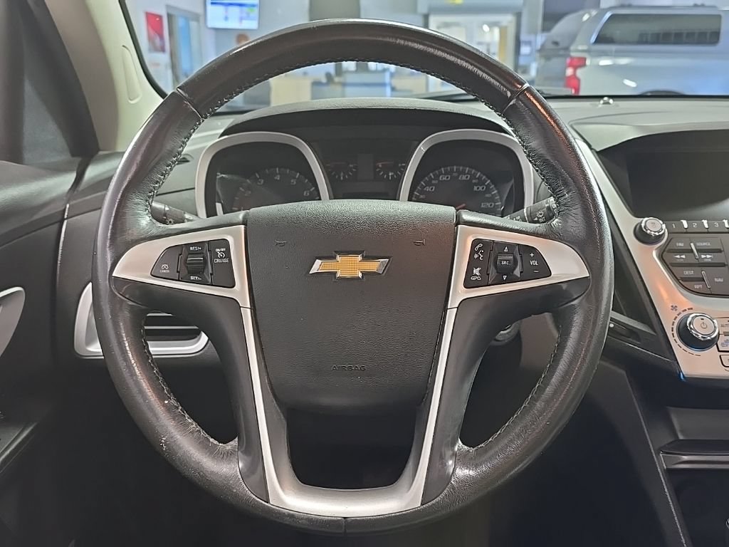 Used 2017 Chevrolet Equinox LT AWD/4WD image 21