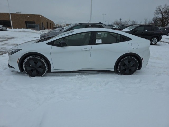 New 2026 Toyota Prius LE image 4