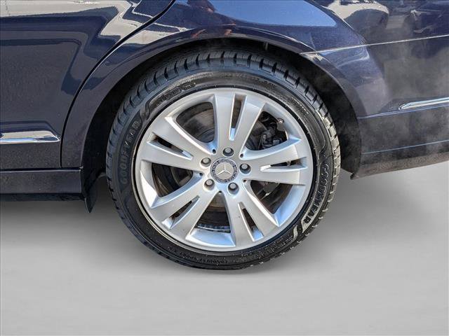 Used 2011 Mercedes-Benz C 300 Sedan image 23