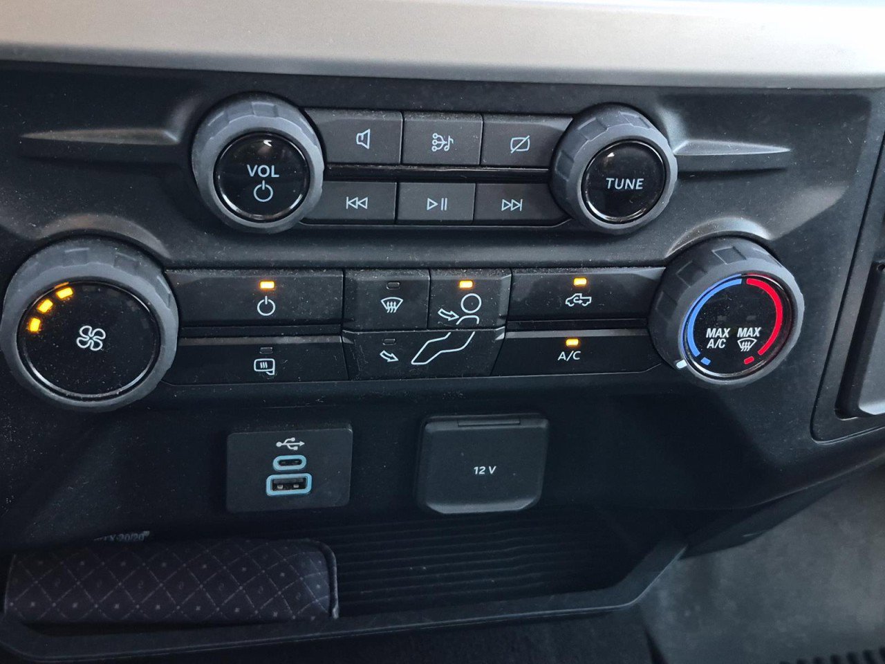 Used 2023 Ford F250 XLT image 29