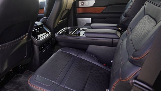 Used 2023 Lincoln Navigator Black Label image 14