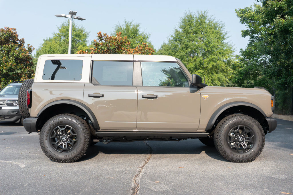 New 2026 Ford Bronco Badlands AWD/4WD image 11