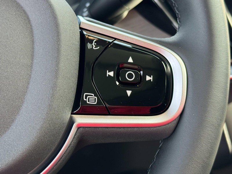 New 2026 Volvo XC90 T8 Plus w/ Protection Package Premier image 12