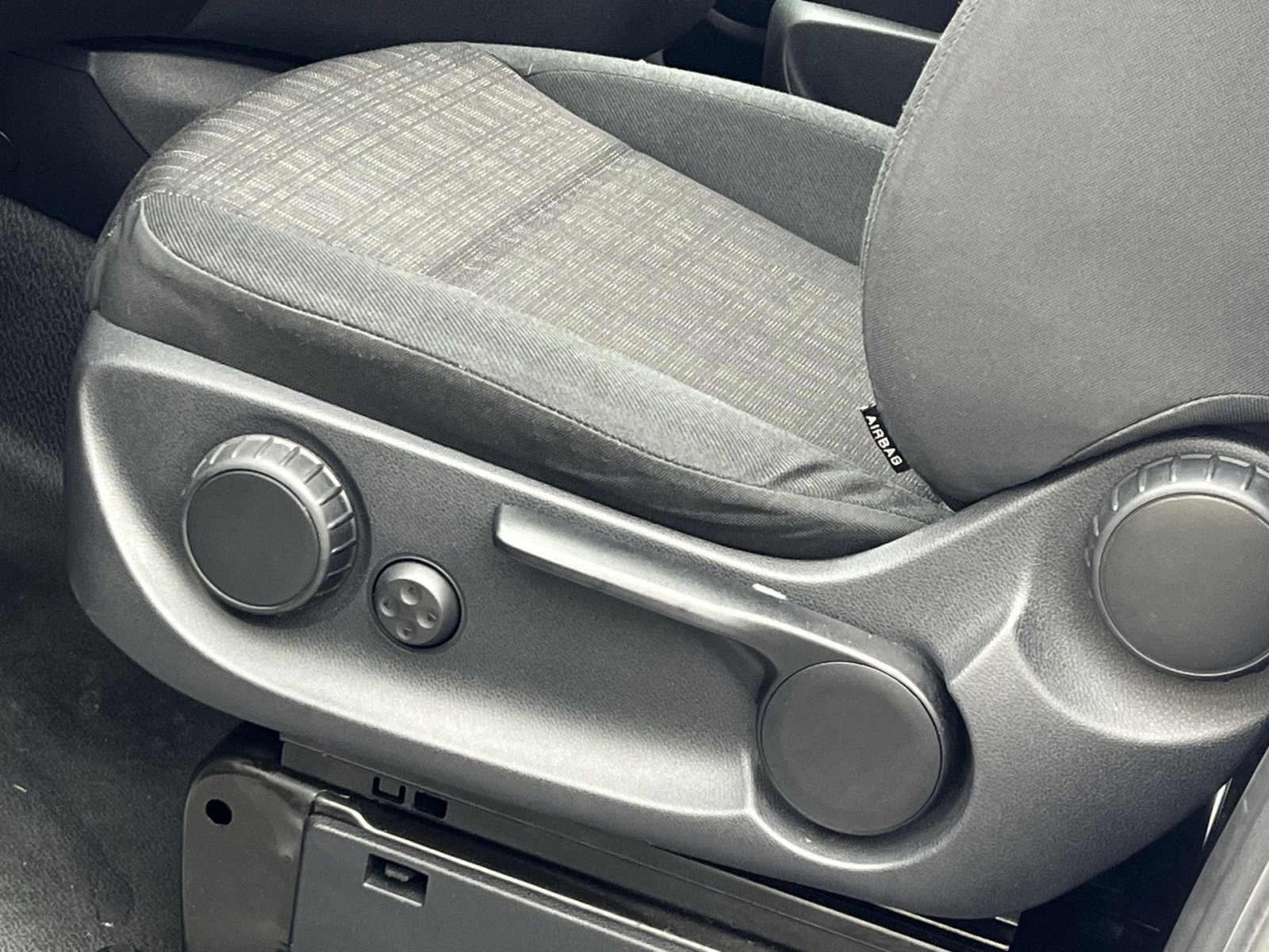 Used 2016 Mercedes-Benz Metris Passenger image 12