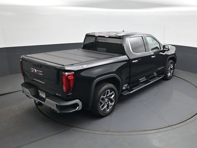Used 2024 GMC Sierra 1500 SLT w/ SLT Premium Plus Package AWD/4WD image 17