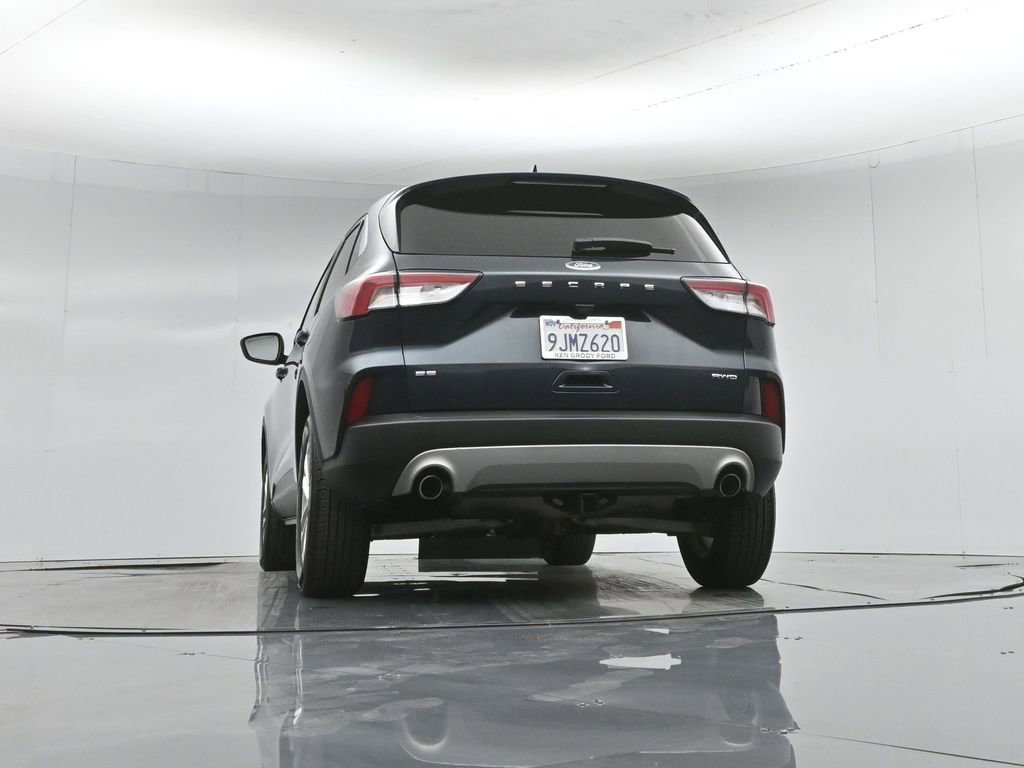 Certified 2022 Ford Escape SE w/ Cold Weather Package AWD/4WD image 47