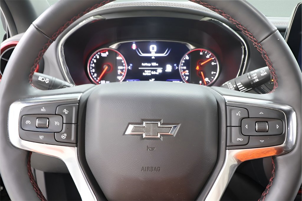 Used 2025 Chevrolet Blazer RS image 9
