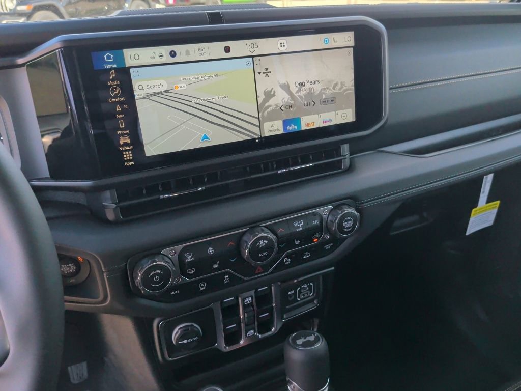 New 2025 Jeep Wrangler Sahara image 22