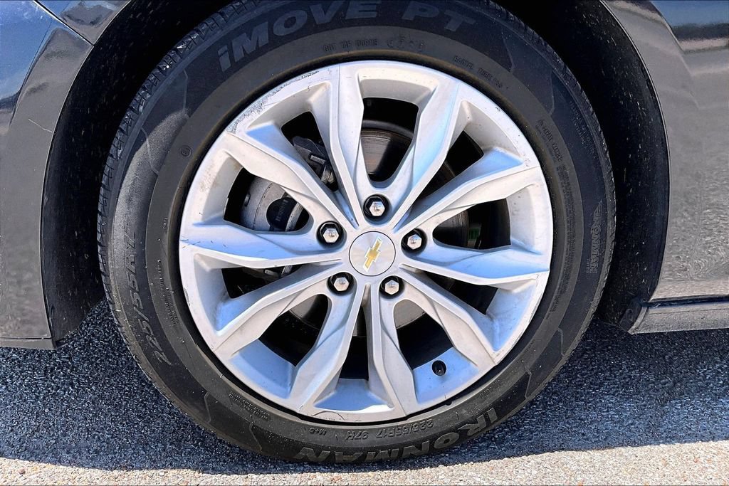 Used 2023 Chevrolet Malibu LT FWD image 9