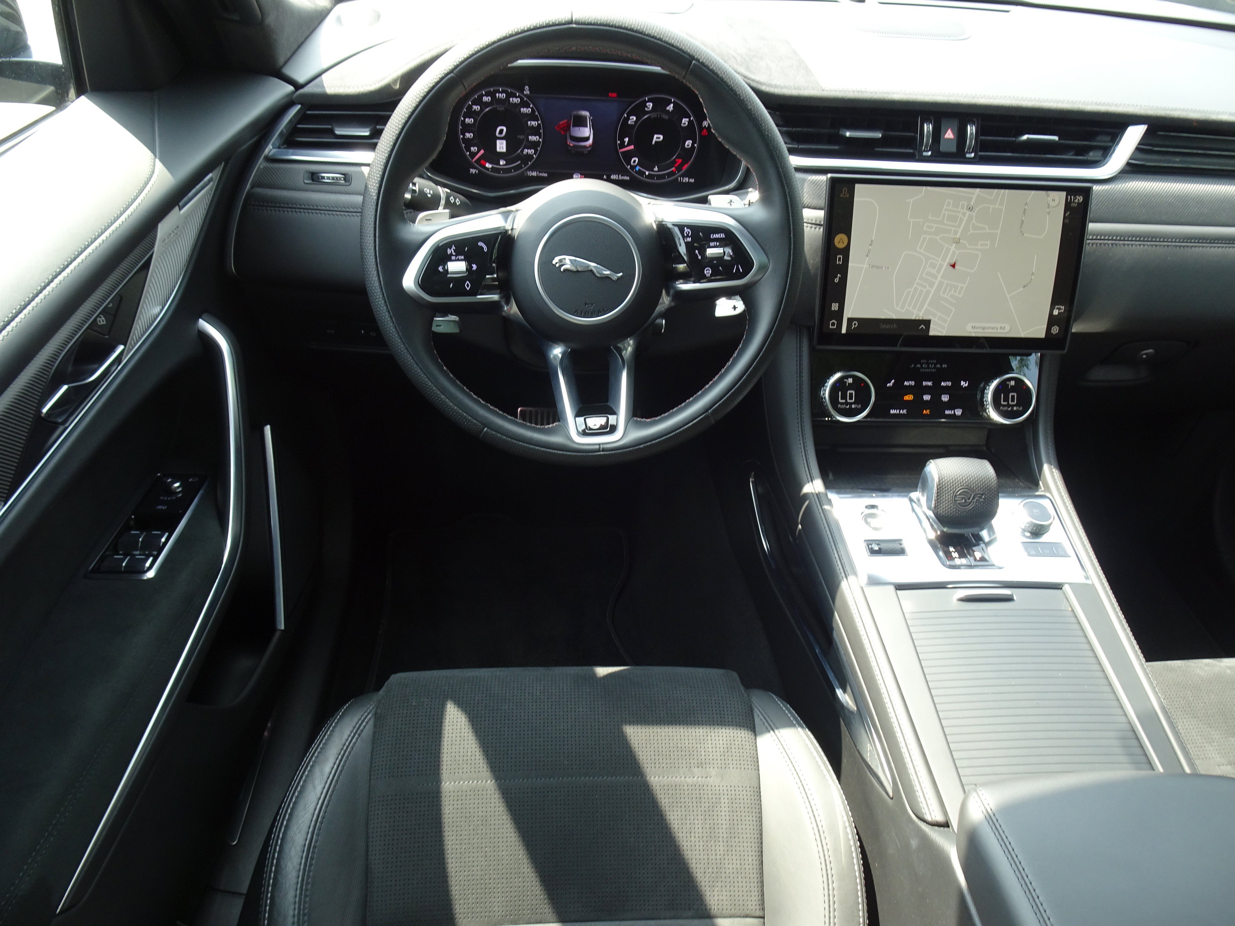 Used 2021 Jaguar F-PACE SVR AWD/4WD image 12