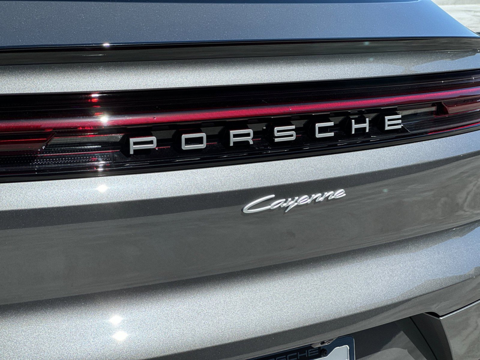 New 2025 Porsche Cayenne Coupe image 27