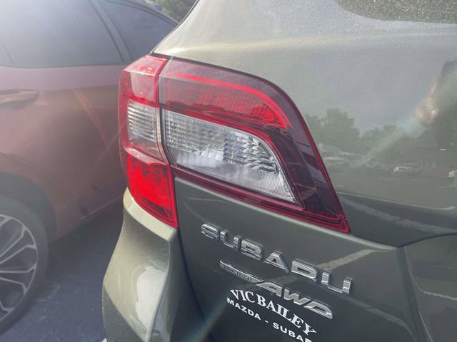 Used 2017 Subaru Outback 2.5i Limited image 12