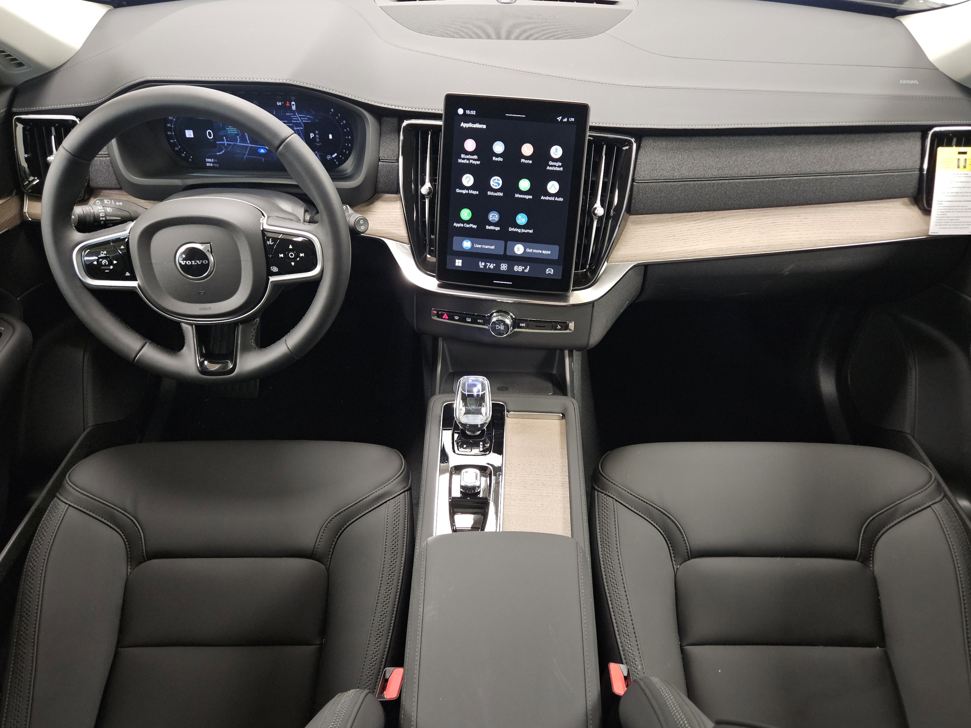 New 2026 Volvo XC90 B5 Plus w/ Protection Package image 15