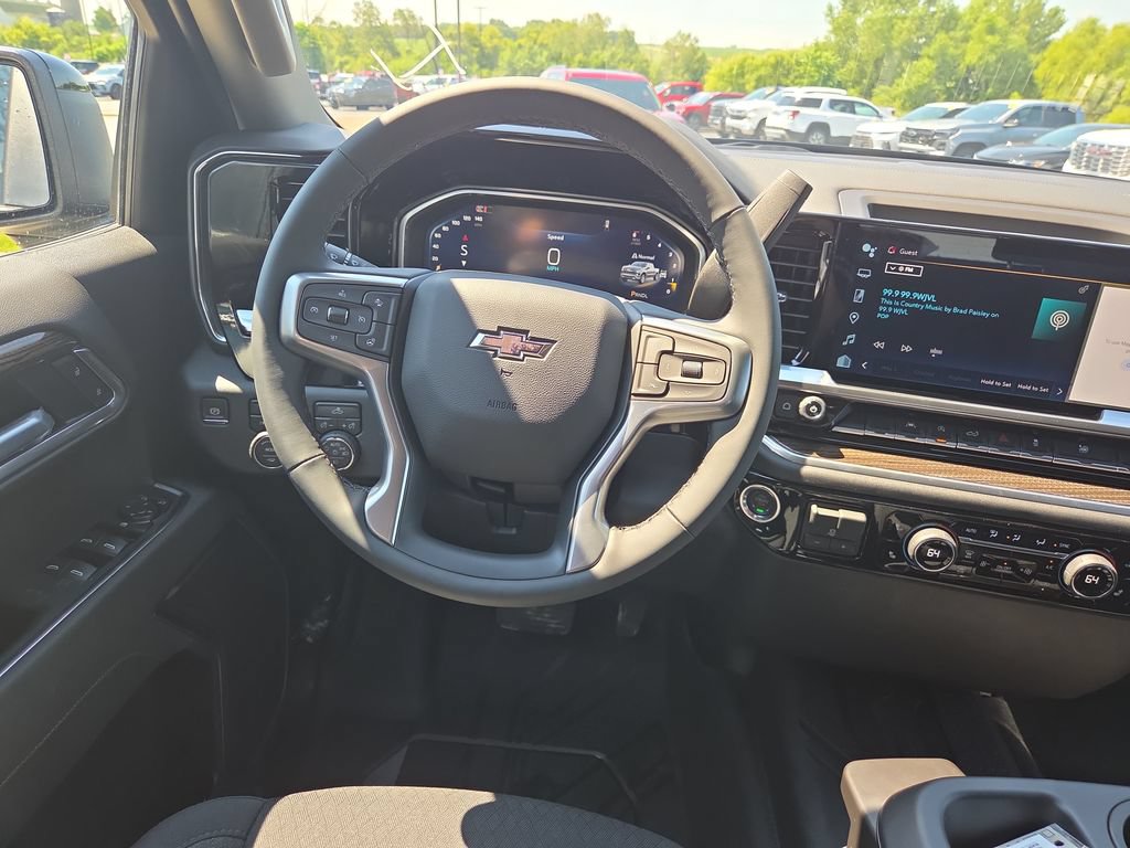 New 2026 Chevrolet Silverado 1500 RST w/ RST Select Package AWD/4WD image 10