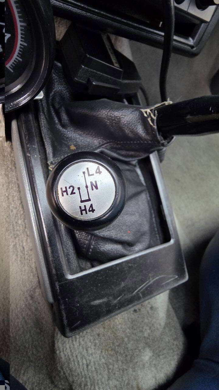 Used 1987 Toyota Pickup Deluxe image 15