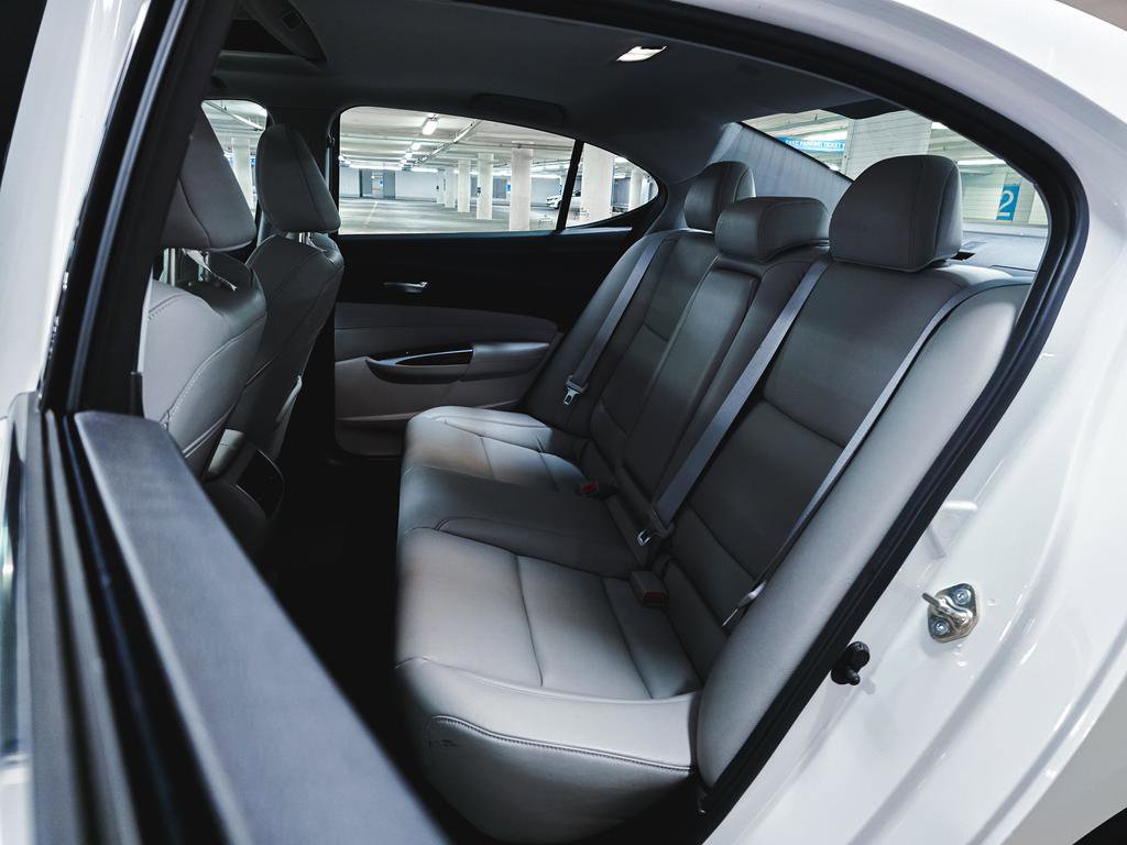 Used 2015 Acura TLX FWD image 18