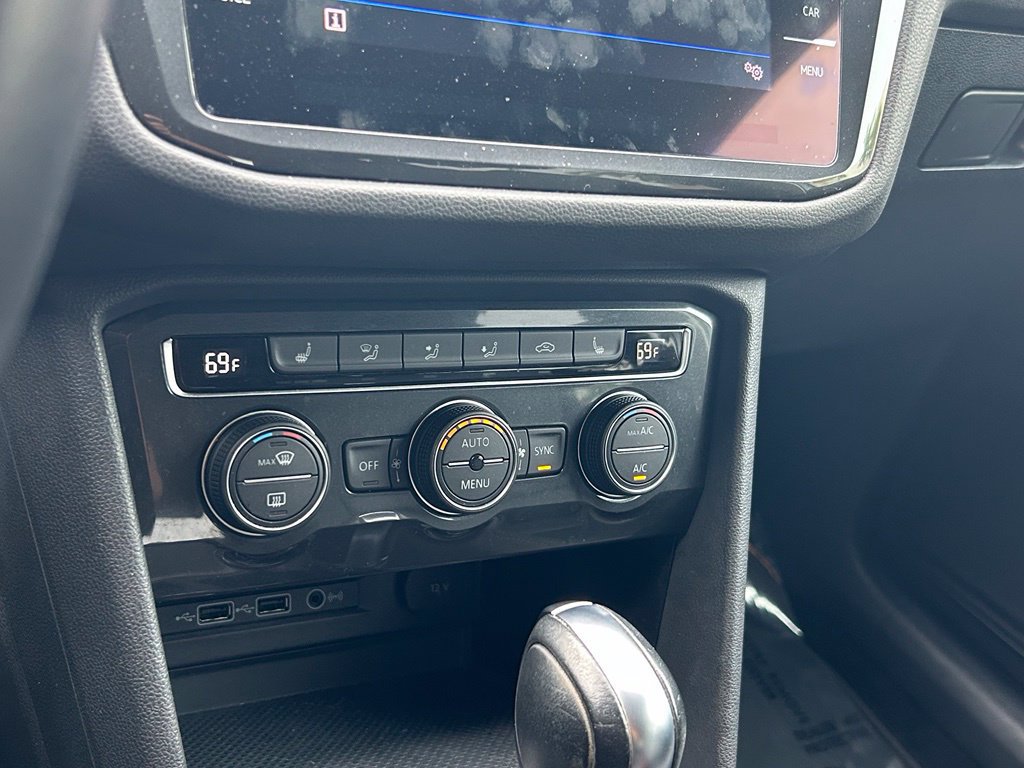 Used 2019 Volkswagen Tiguan SE AWD/4WD image 22