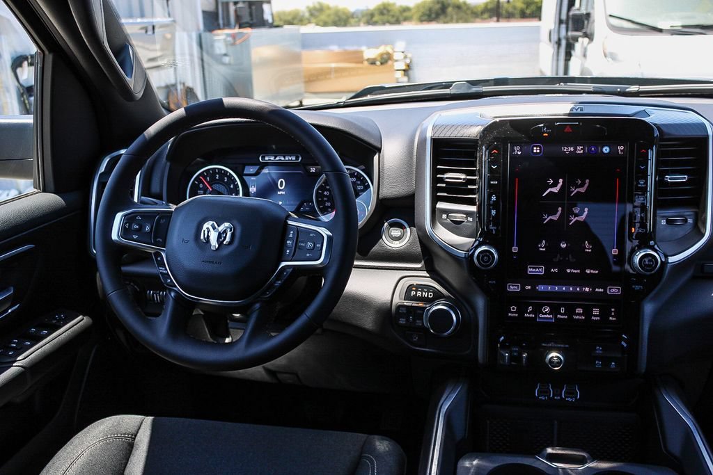 New 2026 RAM 1500 Big Horn AWD/4WD image 14