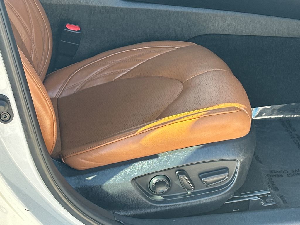 Used 2020 Toyota Avalon Limited w/ Advanced Safety Package image 10