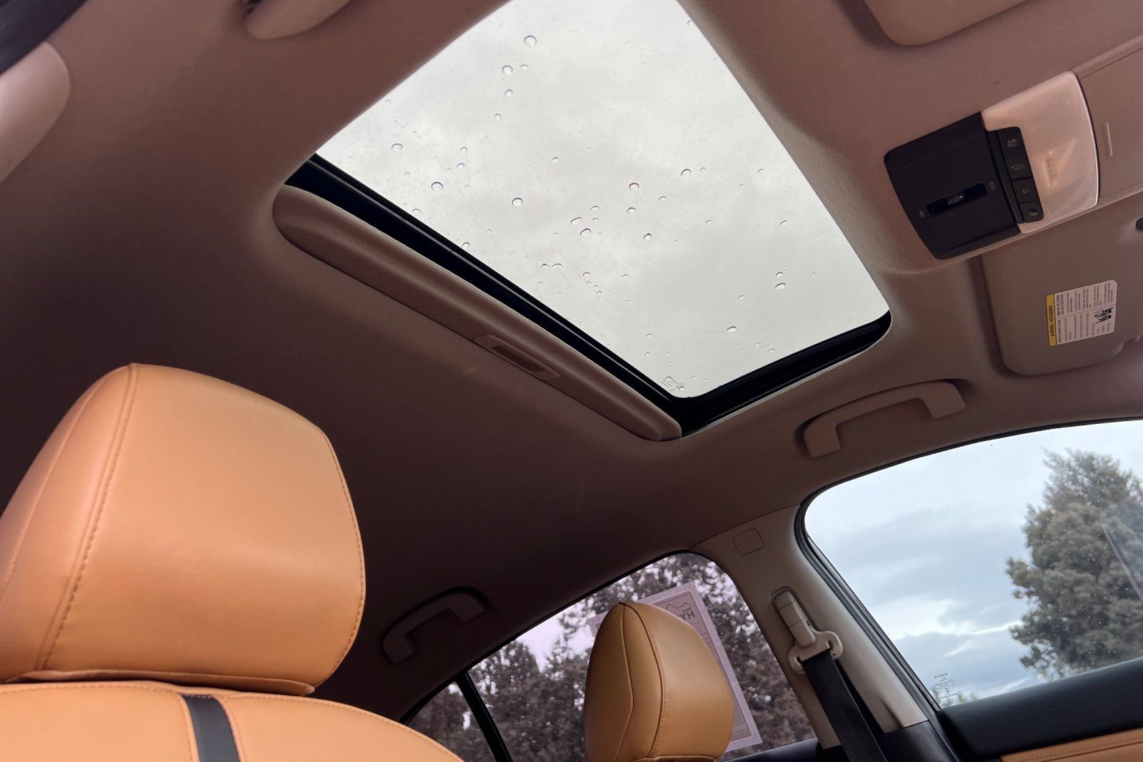 Used 2022 Nissan Sentra SV w/ SV Premium Package image 21