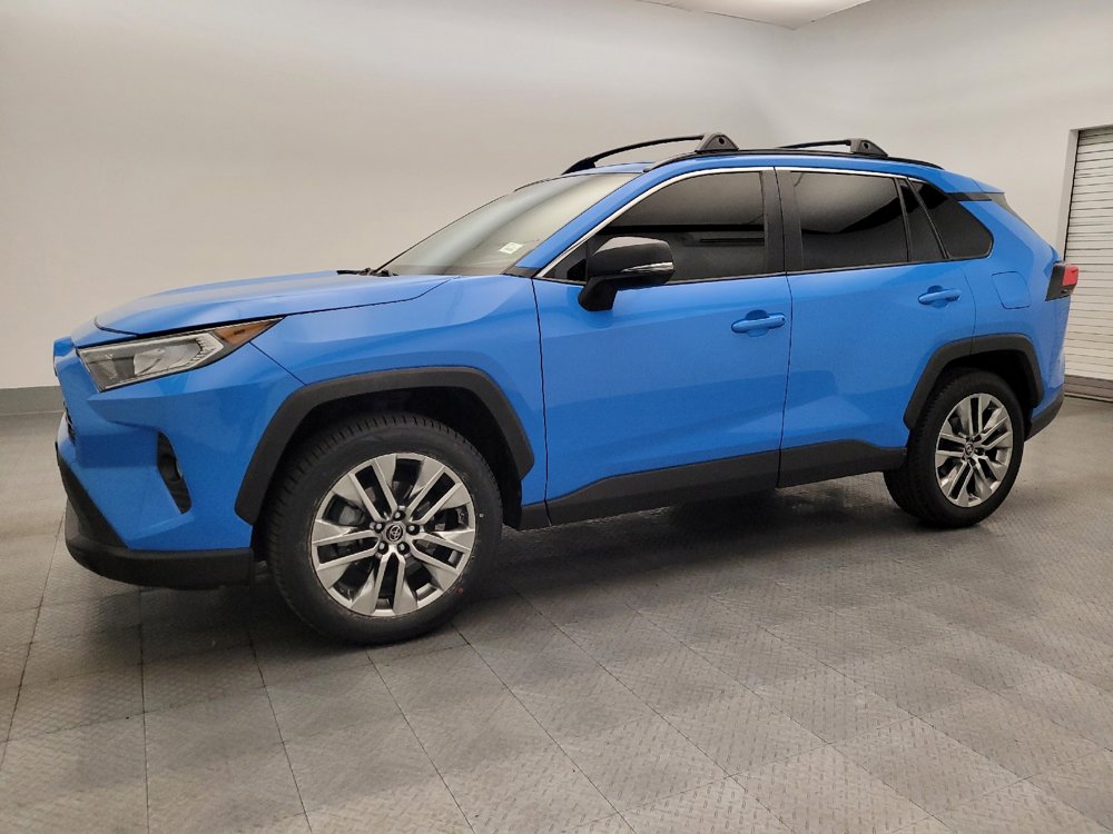 Used 2019 Toyota RAV4 XLE Premium w/ All Weather Liner Package image 2