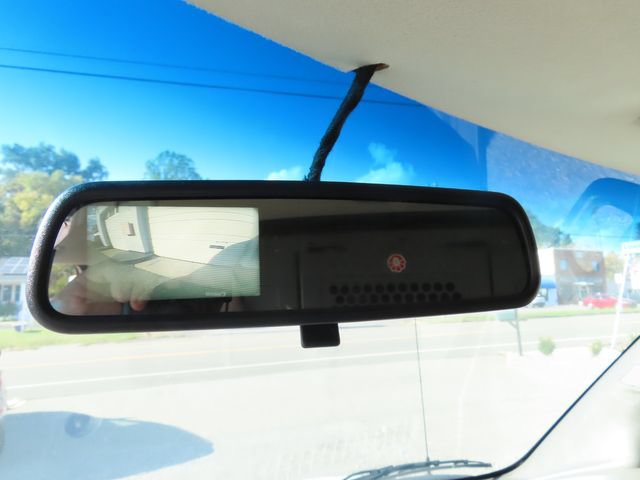 Used 2019 Chevrolet Express 2500 RWD image 26