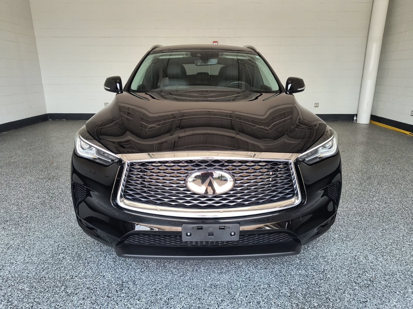 Certified 2025 INFINITI QX50 Luxe AWD/4WD image 8