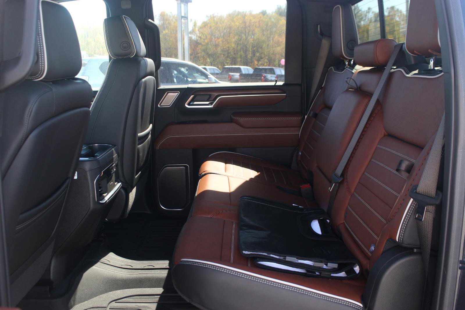 New 2025 GMC Sierra 3500 Denali Ultimate image 10